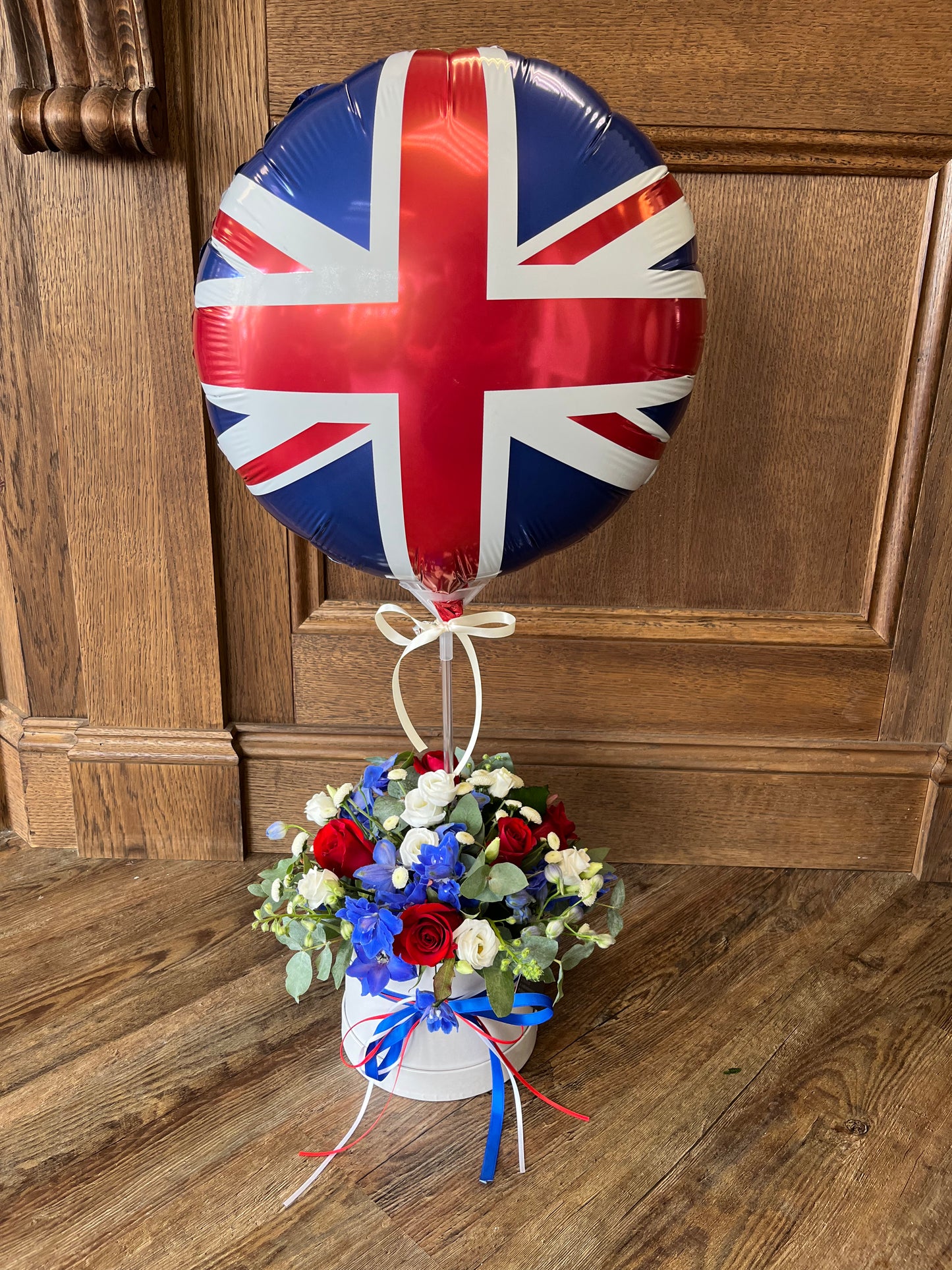 Fresh Flower & Union Jack Balloon Display